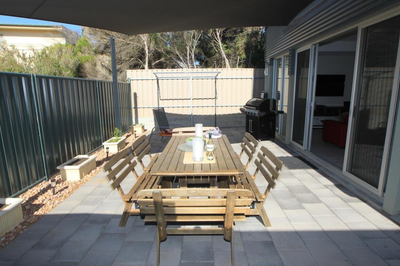 Elandra Holiday Home Moana Εξωτερικό φωτογραφία